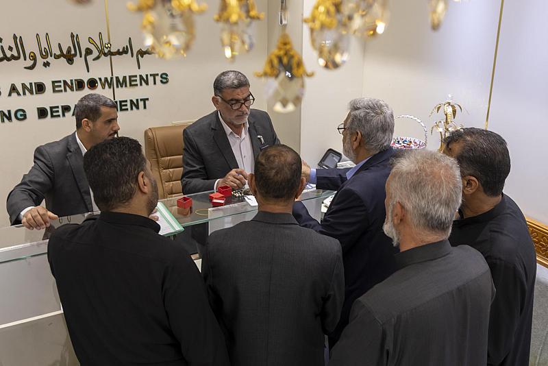 عبر منافذ العتبة العباسية المقدسة.. ممثّلية مواكب المثنى تشارك بالتبرّع للشعبين الإيراني واللبناني