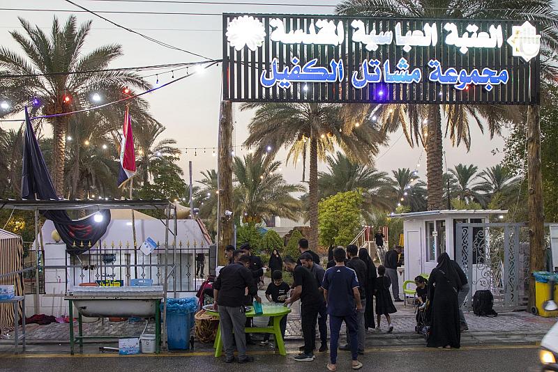 خدمات متنوعة تقدمها مجموعة مشاتل الكفيل لزائري الأربعين