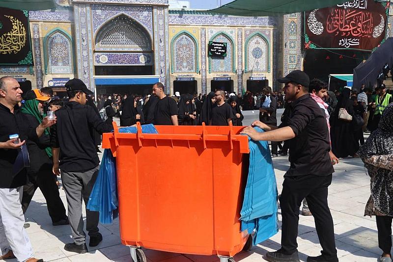 قسم بين الحرمين الشريفين ينفذ حملات مكثفة لتنظيف الشوارع المحيطة بالعتبة العباسية المقدسة