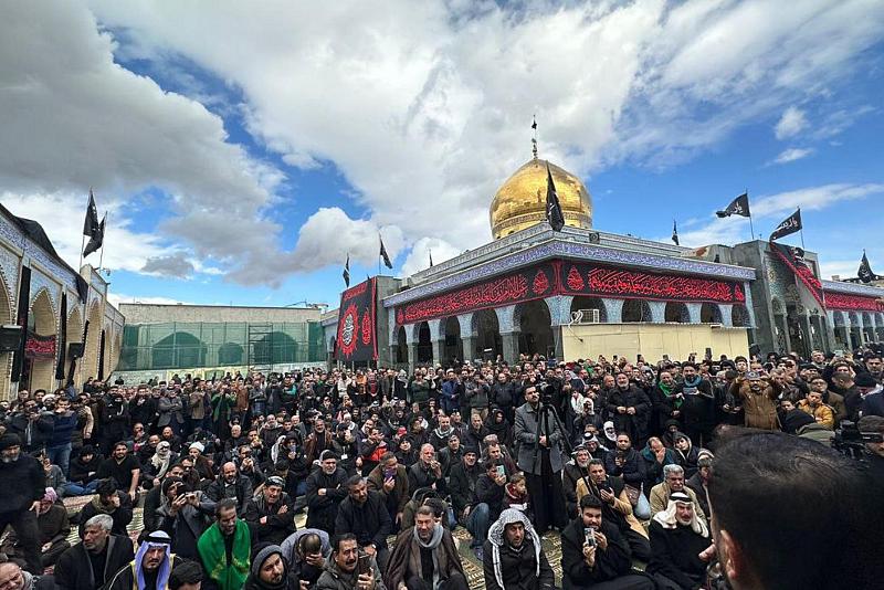 العتبة العباسية المقدسة تنشر رايات العزاء في مرقد السيّدة زينب (عليها السلام)