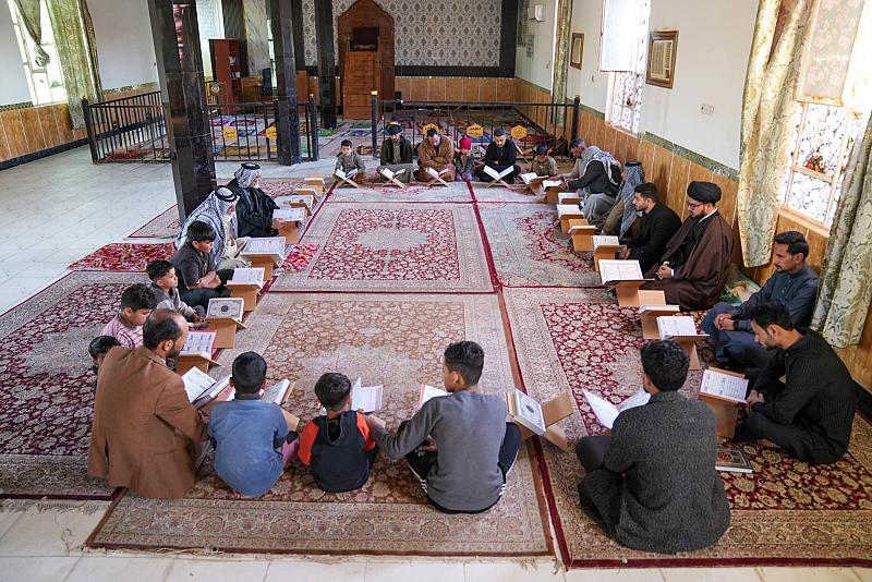 ضمن برنامجه الرمضاني.. المجمع العلمي يقيم عددًا من الختمات القرآنية التعليمية في المثنى