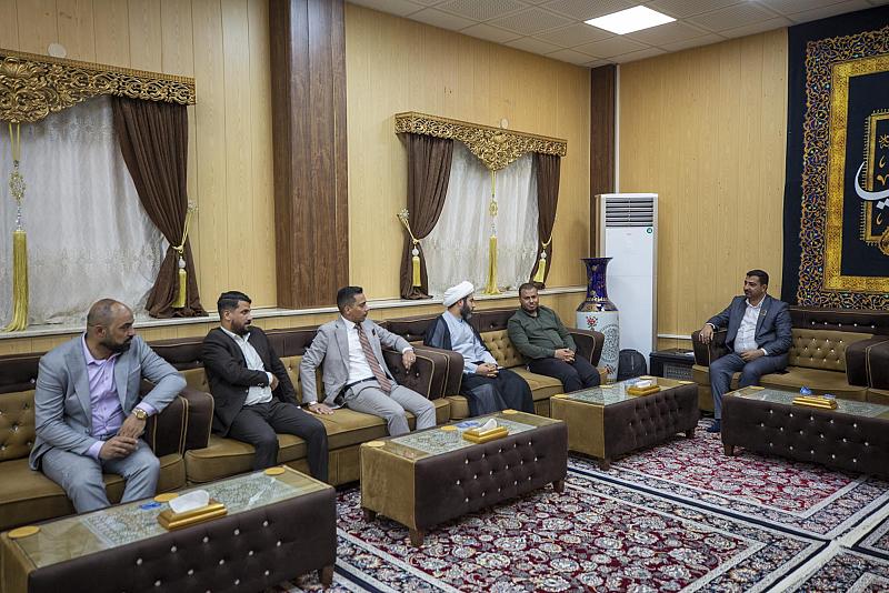 وفد العتبة العباسية يقدم دعوة للعتبة العسكرية للمشاركة في أسبوع الإمامة