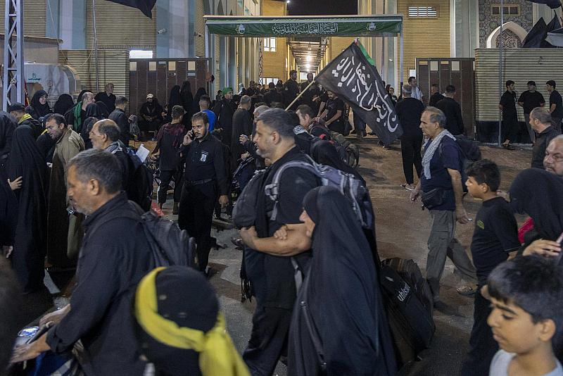 في ليلة زيارة الأربعين.. مجمع أبي الفضل العباس (عليه السلام) يستنفر جهوده لخدمة الزائرين