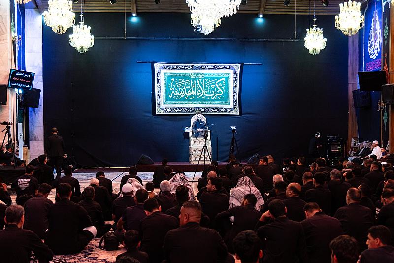 بالتعاون مع قسم الشعائر.. أهالي كربلاء يقيمون مجلس عزاء تزامنًا مع قرب حلول شهر المحرّم الحرام