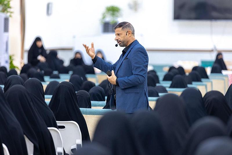شعبة مدارس الكفيل تختتم فعاليات اليوم الأول من مخيم بنات العقيدة الرابع والعشرين