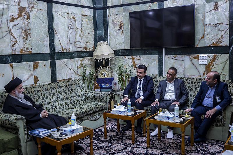 السيد الصافي يؤكّد استعداد العتبة العبّاسية لدعم شركة مصافي الوسط النفطية