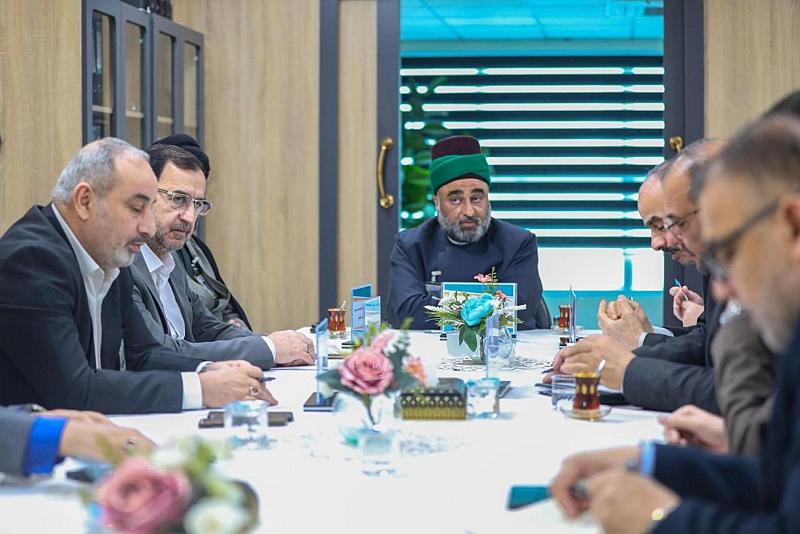الأمانة العامة للعتبة العباسية تناقش تطوير الملفات التربوية وتحديث المناهج