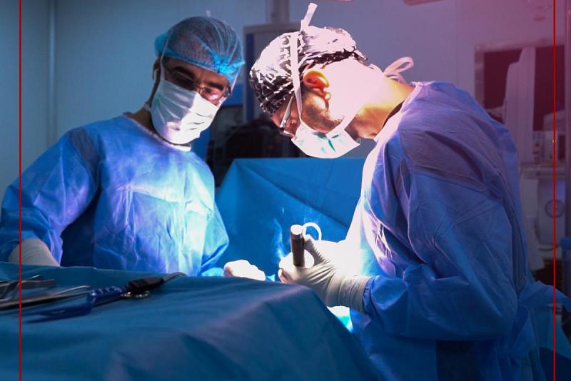 إنقاذُ شابّةٍ من الشلل وإعادة الاستقامة لعمودها الفقريّ بعمليّةٍ نوعيّة