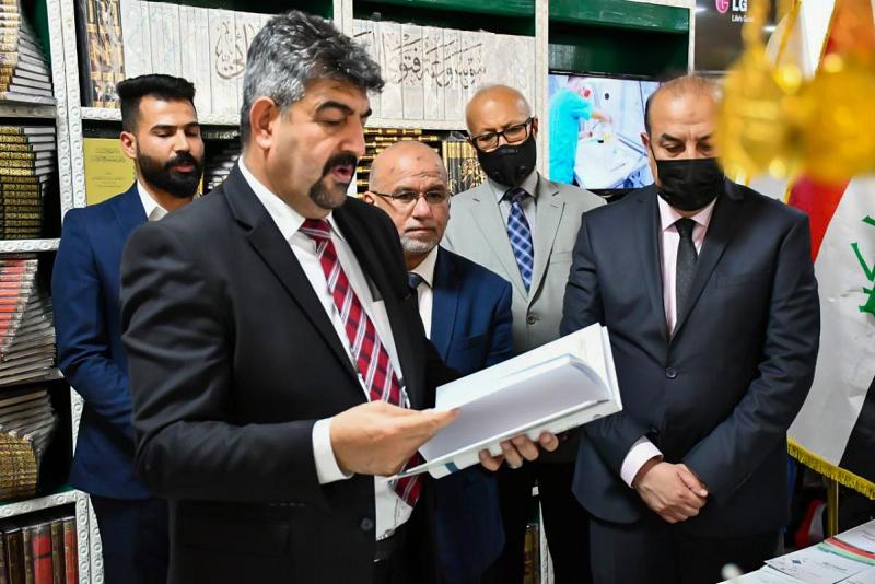 رئيسُ جامعة واسط: وجدنا في جناح العتبة العبّاسية نتاجاتٍ فكريّة تحاكي وتلامس احتياجات المجتمع وذائقته