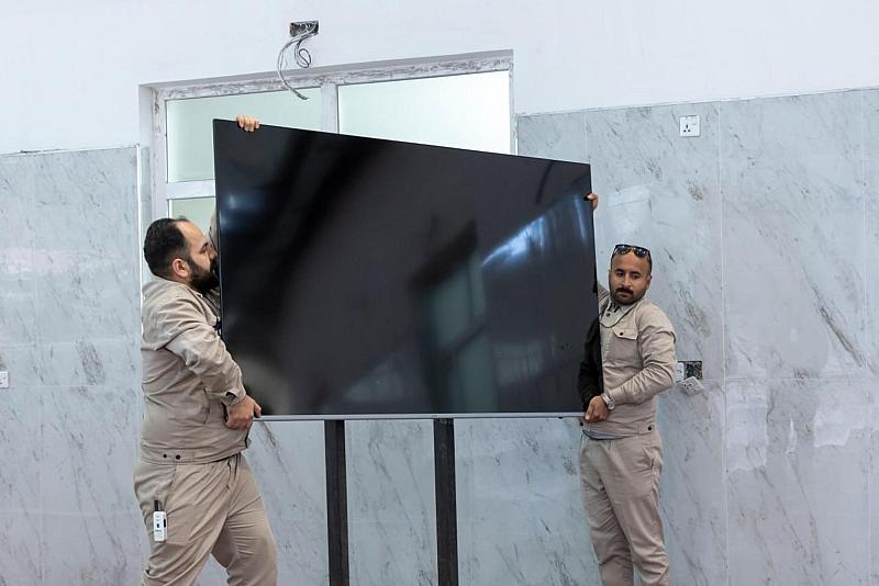 قسم المشاريع ينشر مجموعة من شاشات العرض في قاعات مجمع ابي الفضل العباس (عليه السلام) الخدمي