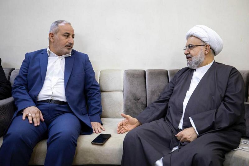 وكيلُ المرجعية الدينية العليا في سوريا يشيد بمُنجَز صناعة شبّاك مرقد السيّدة زينب (عليها السلام)