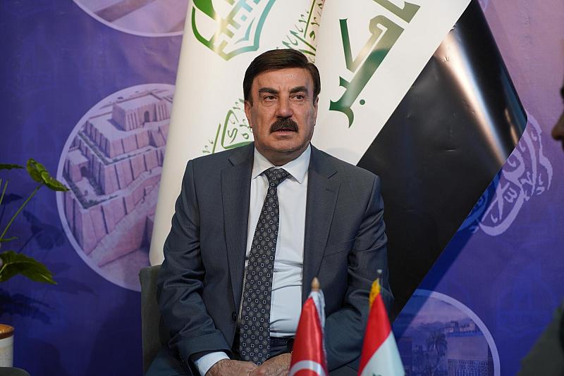 خلال زيارته جناحها في معرض تونس الدولي.. السفير العراقي يشيد بإصدارات جمعية العميد