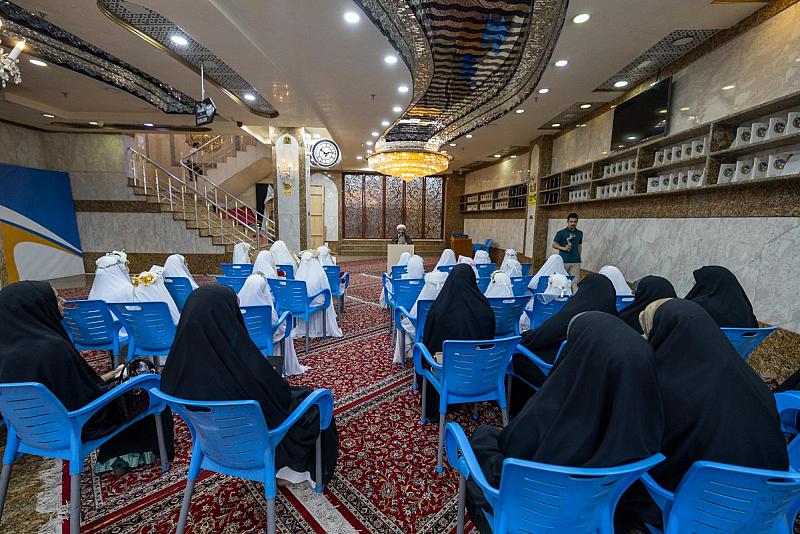 قسم العلاقات العامة ينظم برنامجًا لتكليف عدد من تلميذات مدارس كربلاء