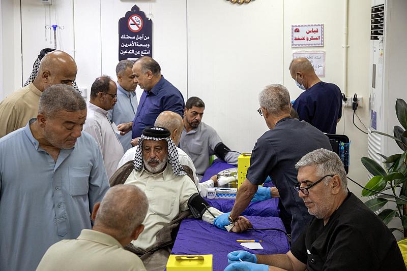 قسم الشؤون الطبية يقدّم الرعاية الصحّية المجانية لزائري مرقد أبي الفضل العباس (عليه السلام)