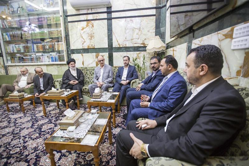 وزير الثقافة والآثار العراقيّ يزور العتبة العبّاسية المقدّسة ويؤكّد أنّها قطعت أشواطاً طويلة من خلال منجزاتها
