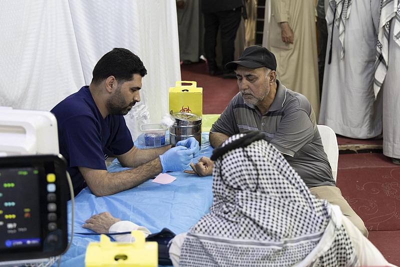 قسم الشؤون الطبية يقدم خدماته الصحية للزائرين في ليالي الجمع
