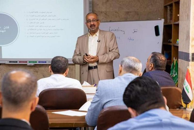 قسمُ التطوير والتنمية المستدامة ينظّم دورةً حول الهندسة الإداريّة