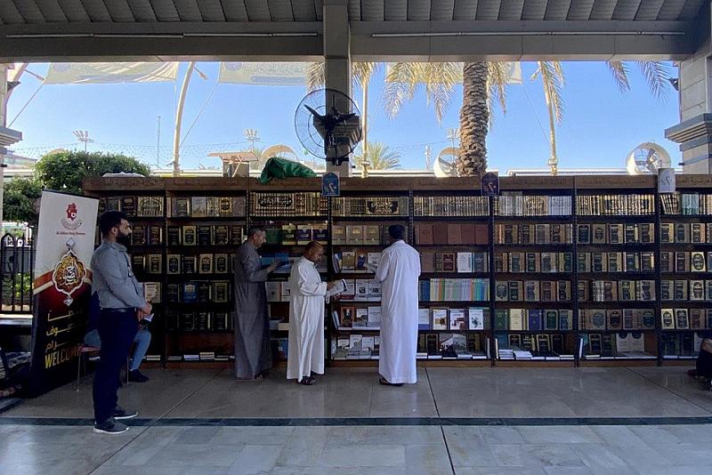 قسم الشؤون الفكريّة يقيم معرضًا لنتاجاته الفكرية والثقافيّة