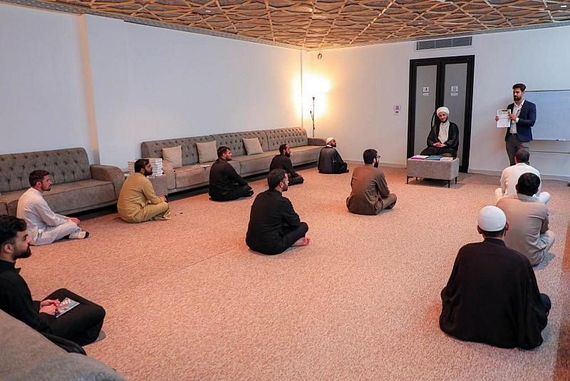 المجمع العلمي يختتم دورة أحكام التلاوة ضمن المشروع القرآني لطلبة العلوم الدينية في النجف الأشرف