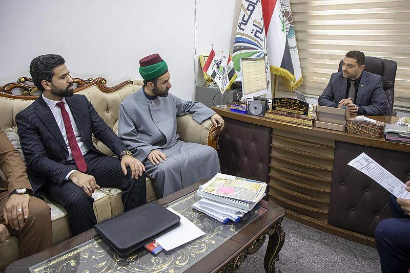 العتبة العباسية المقدسة تقدم دعوة لجامعة الحلة للمشاركة في الحفل المركزي لتخرج طلبة الجامعات