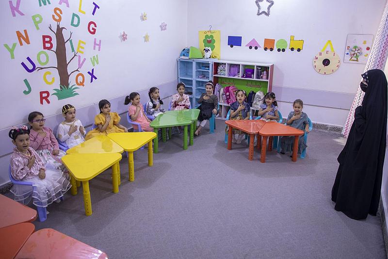معهد القرآن الكريم النسوي: منهج روضة أحباب الكفيل يرسخ المبادئ الإسلامية والأخلاقية في نفوس الأطفال