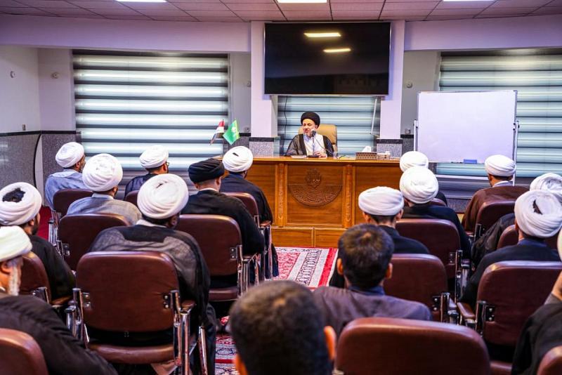  أساتذةٌ حوزويّون وأكاديميّون وخطباء يشتركون بتقديم دوراتٍ قرآنيّة لطلبة العلوم الدينيّة