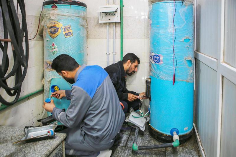 قرب العتبة العباسية.. قسم الصيانة الهندسية يباشر بتأهيل احدى المجمّعات الصحية