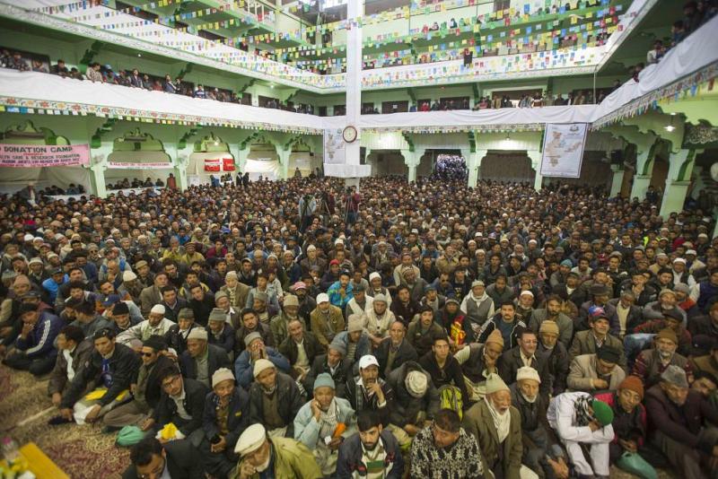 بحضورٍ إيمانيّ وصفه المعنيّون بالأبرز والأضخم: اختتام فعّاليات مهرجان أمير المؤمنين (عليه السلام) الثقافيّ السنويّ السادس...