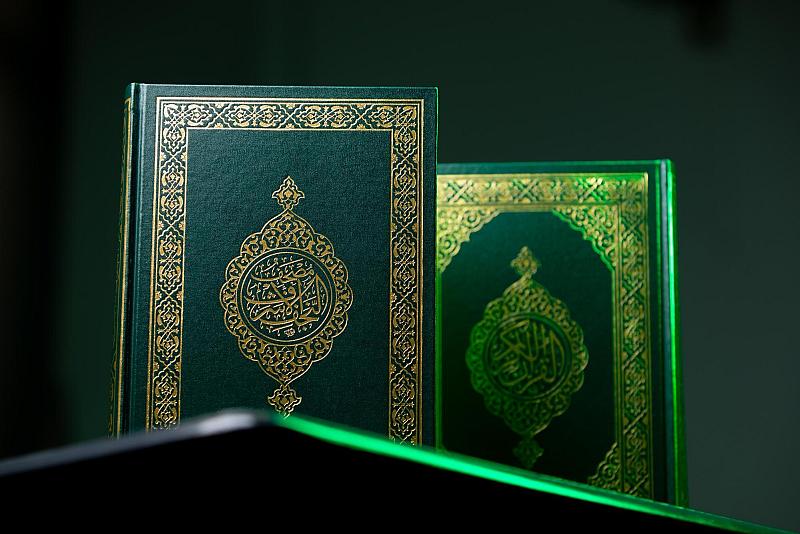 النجف والقرآن.. لا يفترقان