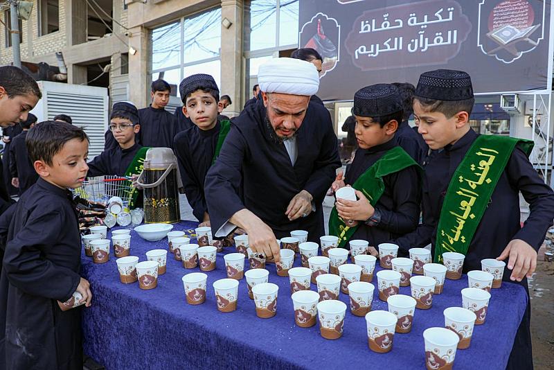 طلبة المجمع العلمي يقيمون موكبًا حسينيًّا بمناسبة حلول شهر محرم الحرام