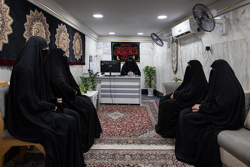 شعبة الزينبيات تعقد اجتماعًا لمناقشة خطتها الخدمية في زيارة الأربعين