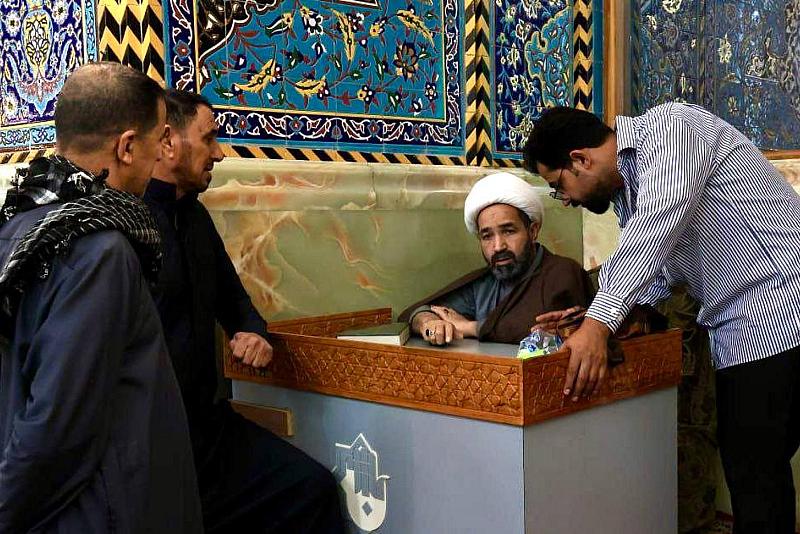 خلال عيد الفطر المبارك.. قسم الشؤون الدينية يضاعف جهوده للإجابة عن الاستفتاءات الشرعية للزائرين