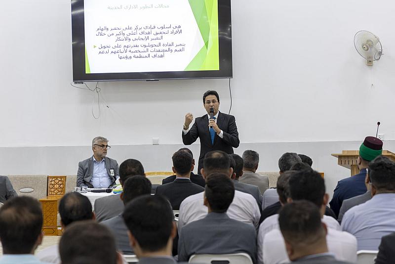 العتبة العباسية تقدم محاضرة تعريفية لطلبة أكاديمية التطوير الإداري