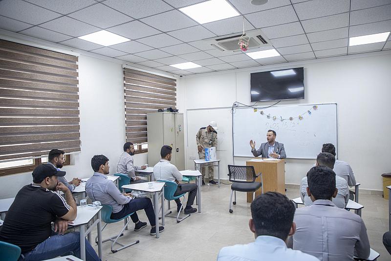 قسم التربية والتعليم يختتم المرحلة الأولى من دورة (سيد الماء) لتطوير مهارات المنتسبين