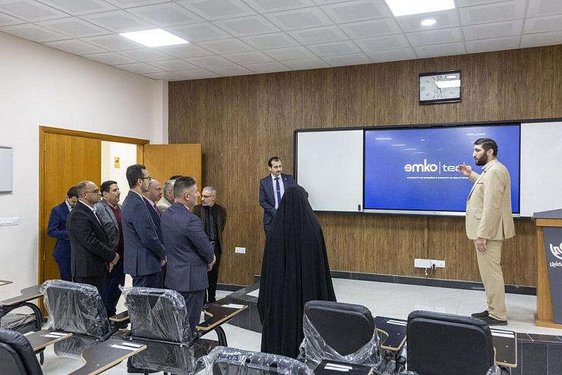 وفد من جامعة المثنّى يشيد بالتقنيات الحديثة المتّبعة في جامعة الكفيل