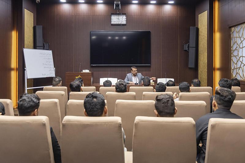 العتبة العباسية المقدسة تنظم ورشة عن فن التفاوض لوفد من محافظة البصرة