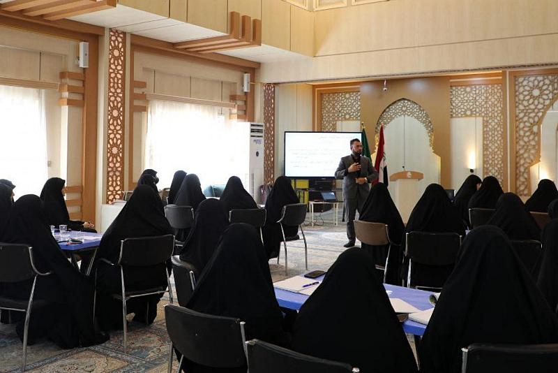  معهد القرآن الكريم النسوي ينظّم ورشةً تطويرية لملاكاته التدريسية