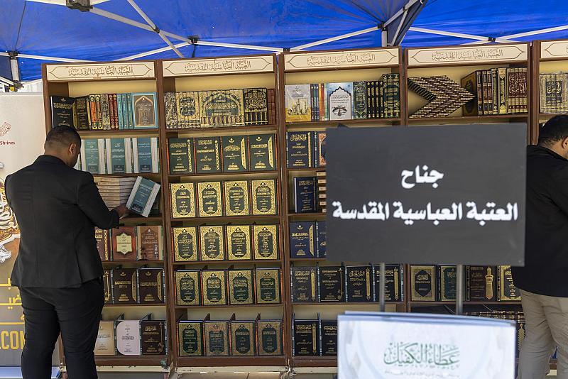قسم الشؤون الفكرية يعرض أكثر من 400 إصدار في مهرجان السبط المنتظر بجامعة بغداد
