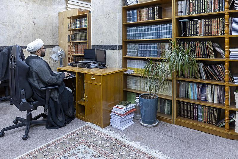 قسم شؤون المعارف يوضّح آليات حفظ التراث الكربلائي وتحقيقه