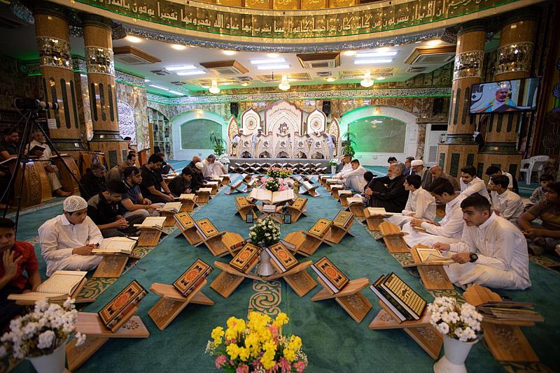 حفظة القرآن الكريم من فئة المكفوفين يشاركون في الختمة الرمضانية المركزية بالعاصمة بغداد