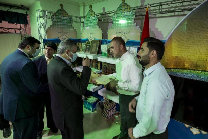 مساعدُ رئيس الجمهوريّة الإيرانيّ يُثني على جناحِ العتبةِ العبّاسية في معرضِ طهرانَ الدوليّ للكتاب