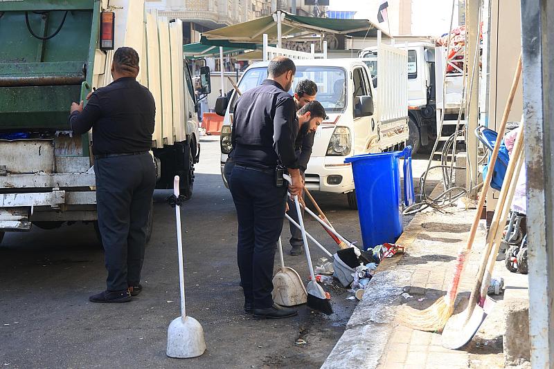 إطلاق حملةٍ للتنظيف في منطقة باب الخان بعد انتهاء زيارة الأربعين