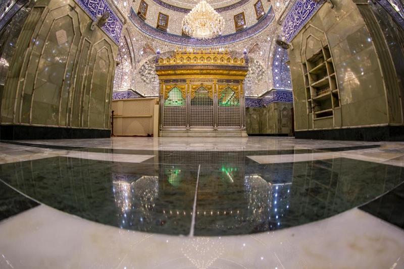 بالصّور: الانتهاء من إكساء حرم أبي الفضل العبّاس(عليه السلام) بالمرمر وأبوابه تُفتح لاستقبال الزائرين...