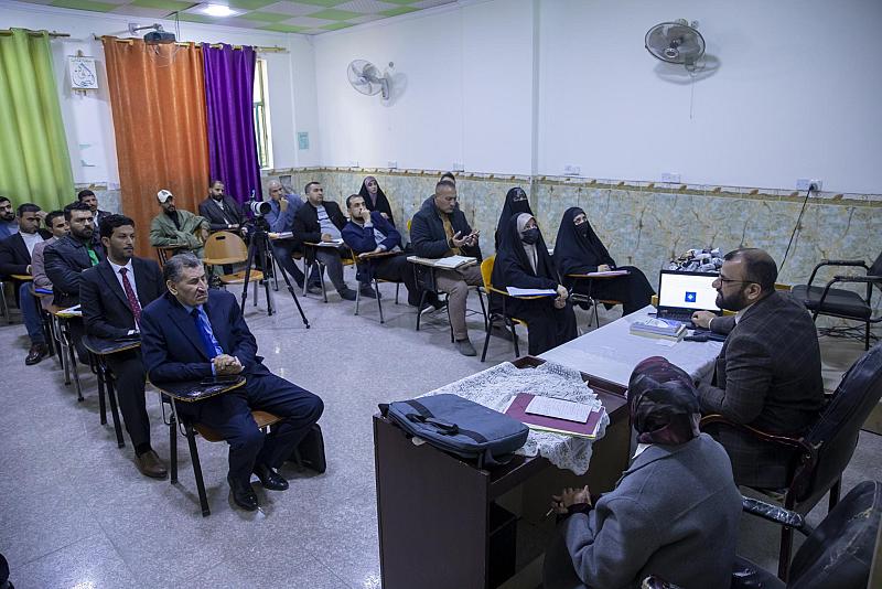 قسم الإعلام يقدّم محاضرة حول إدارة المؤسّسات الإعلامية في جامعة أهل البيت (عليهم السلام)