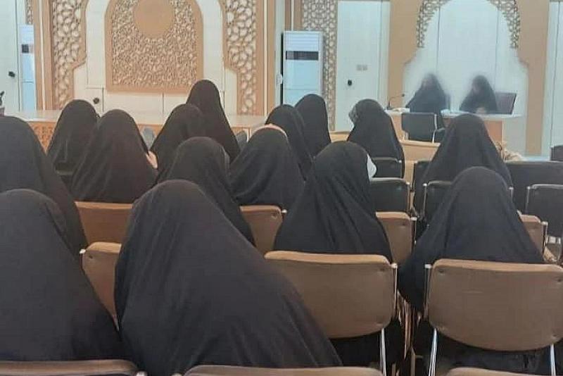 معهد القرآن الكريم النسوي يجري اختبارات لطالباته في أحكام التلاوة