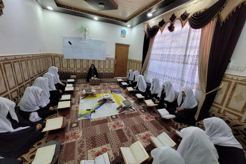أكثر من 40 طالبةً تختتم دوراتٍ قرآنيّة في أحكام التلاوة والتجويد
