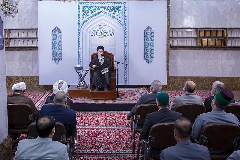 أستاذ الحوزة العلمية العلّامة السيد أحمد الصافي يُلقي المحاضرة العلميّة الأسبوعية الرابعة في شرح دعاء أبي حمزة الثمالي