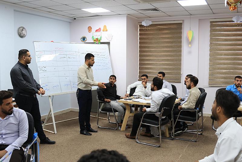 مجموعة العميد التعليمية تنظم برنامجًا تدريبيًا وتطويريًا لملاكاتها