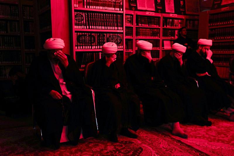 الهيأة العُليا لإحياء التراث تقيم مجلس عزاء لإحياء ذكرى شهادة الإمام الحسن (عليه السلام)