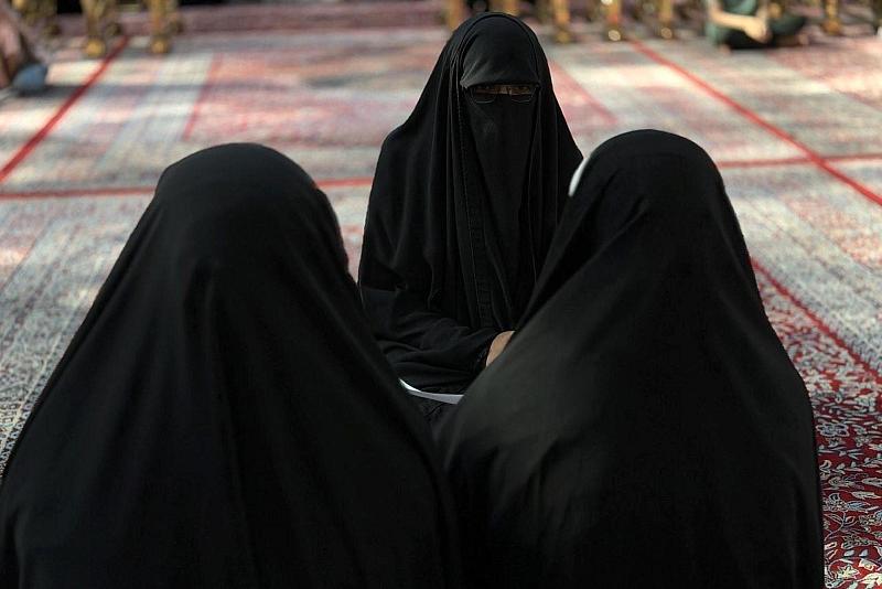 بالتزامن مع عيد الغدير.. شعبة التوجيه الديني النسوي تختتم مسابقتها التفاعلية (عيد وولاء)